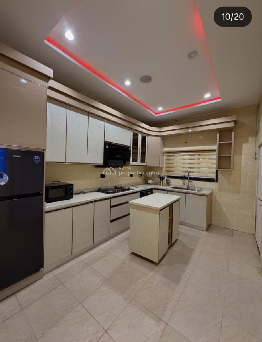 Fully Furnished 3 Bedrooms Apartment, By Farmers Market, Maitama District, Abuja, Block of Flats for Sale
