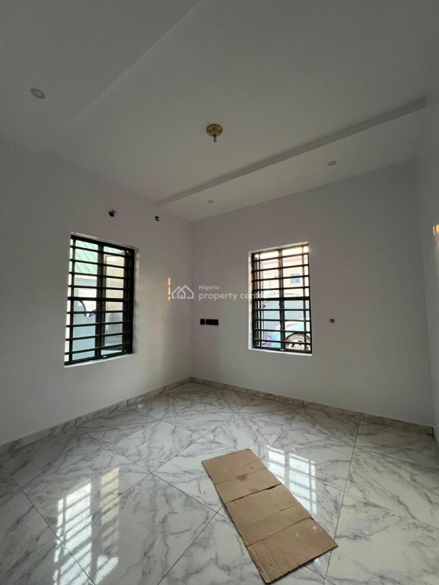 Beautiful Luxury 2 Bedroom Flat Not Far to D Road, Mobil Road Ilaje, Ajah, Lagos, Flat / Apartment for Rent