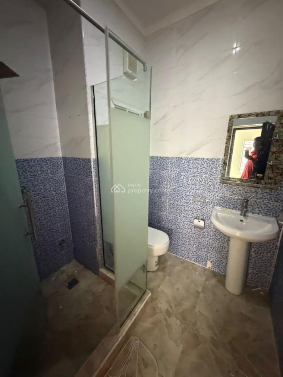 Serviced and Virgin 2 Bedroom Apartment, Jahi, Abuja, Flat / Apartment for Rent