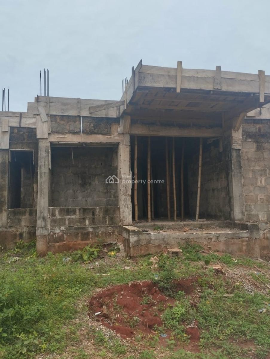 Uncomplicated 4-bedroom Duplex with 2-bedroom Apartment, Okhuoromi, After Aruogba, Along Irhirhi Road, Benin City., Benin, Oredo, Edo, Detached Duplex for Sale