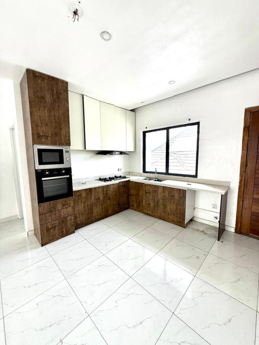 Direct Brief  2 Bedroom Serviced Apartment, Agungi, Lekki, Lagos, Flat / Apartment for Sale
