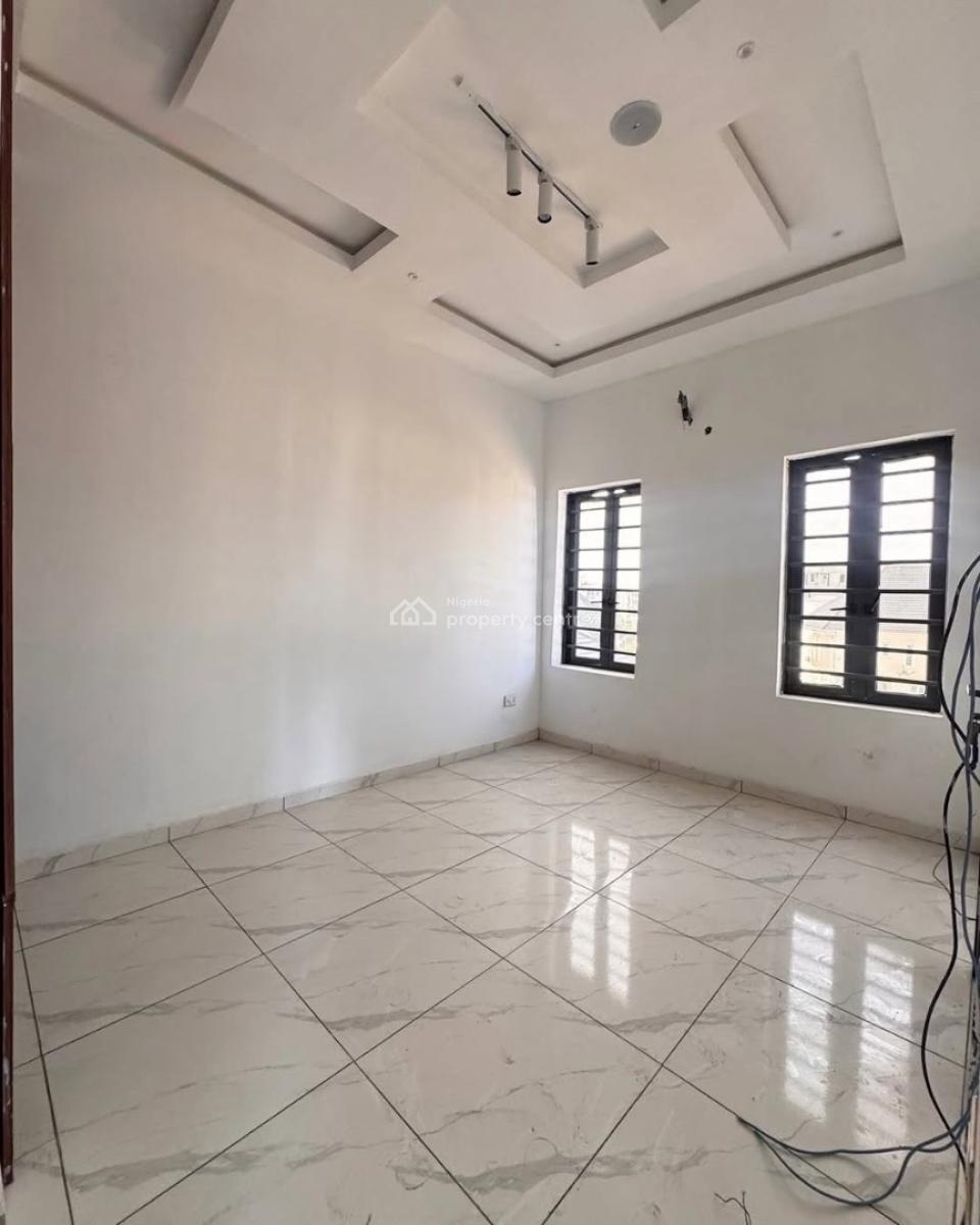 Exquisite 2 Bedroom Apartment, Ologolo, Lekki, Lagos, Flat / Apartment for Rent