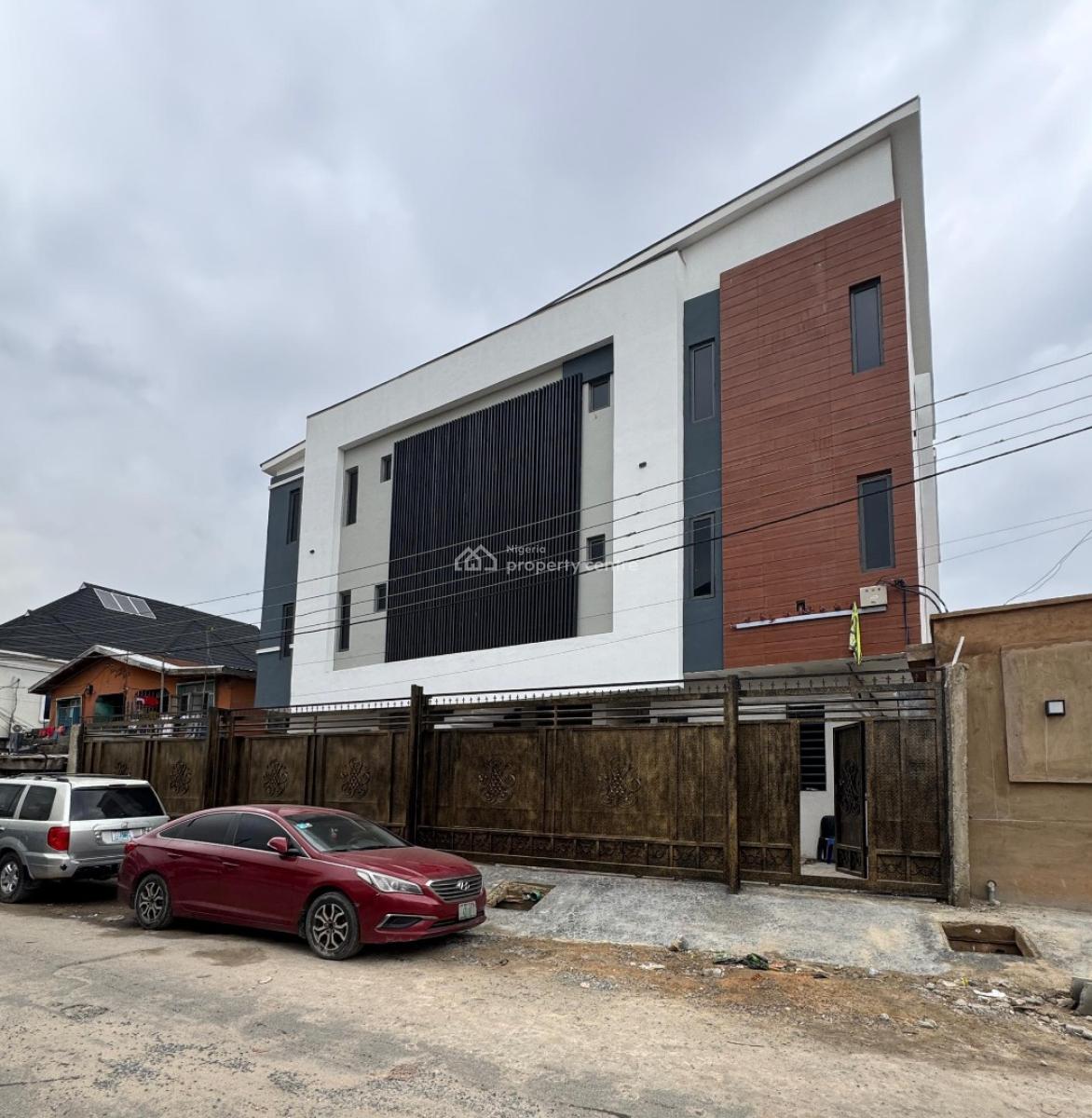 Beautiful Studio & 2 Bedroom Apartment in a Good Neighborhood., Surulere, Lagos, Flat / Apartment for Sale