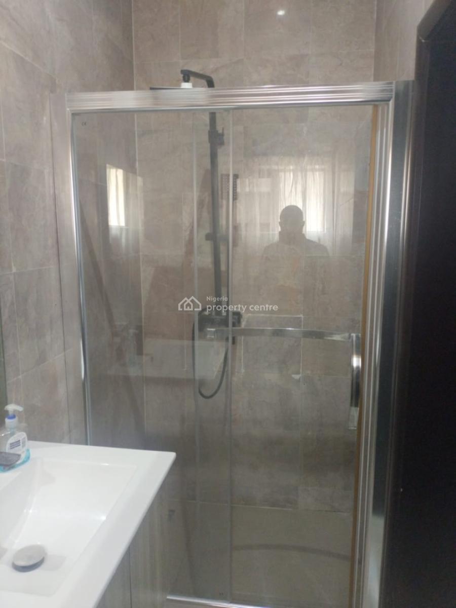 Spacious 3 Bedroom Flat + Bq, Onikoyi, Ikoyi, Lagos, Flat / Apartment for Sale