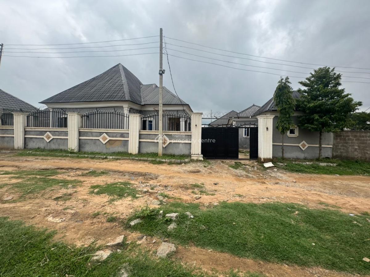 4nos of 1 Bed, 4nos of Self Contain & 1nos of 3 Bedrooms Apartments, Tunga Maje, Gwagwalada, Abuja, Block of Flats for Sale