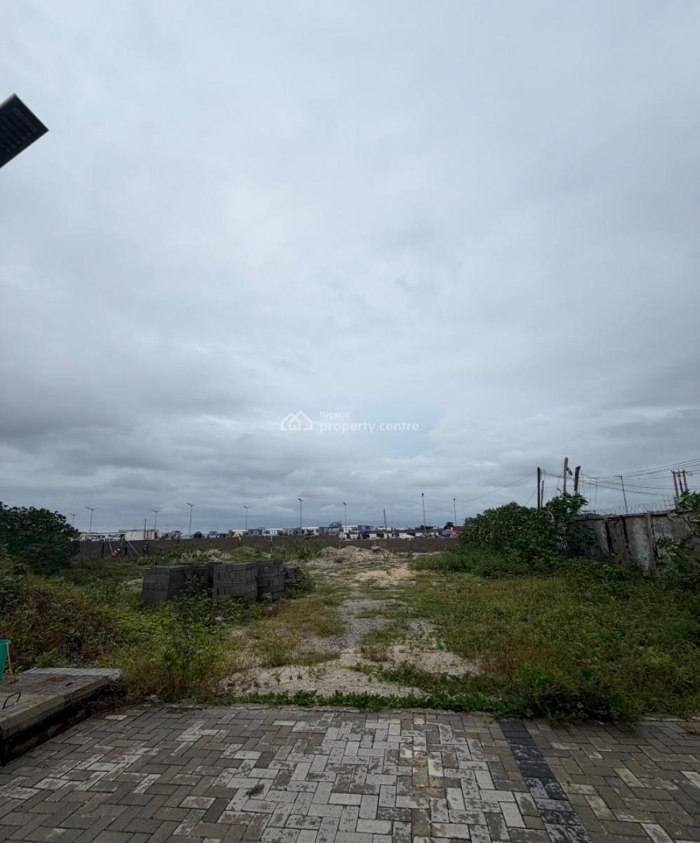 Prime Waterfront Investment Opportunity -- Directly Facing The Coastal, Lekki, Lagos, Land for Sale