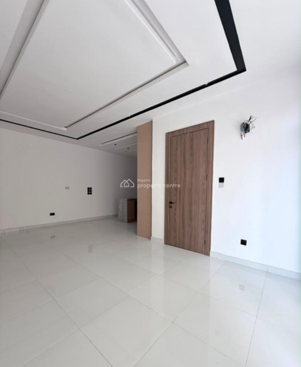 Newly Built and Serviced with 24/7 Power Supply 2 Bedroom En-suite Fla, Lekki Phase 1, Lekki, Lagos, Flat / Apartment for Rent