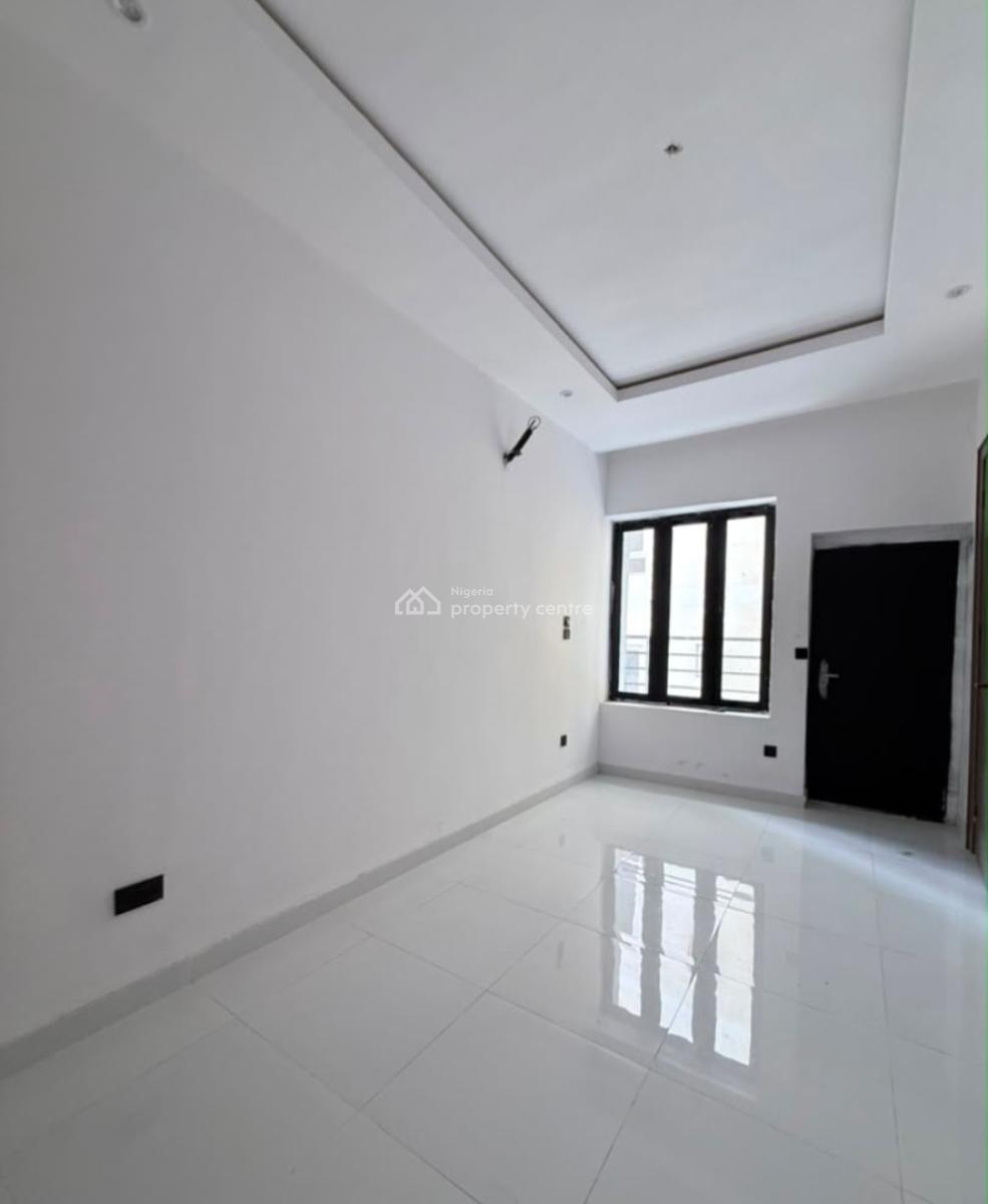 Newly Built and Serviced with 24/7 Power Supply 2 Bedroom En-suite Fla, Lekki Phase 1, Lekki, Lagos, Flat / Apartment for Rent