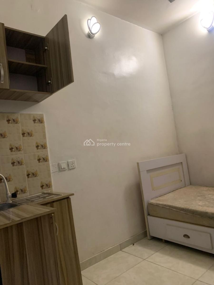 Nice and Spacious Roomself Contained Bq with Open Plan Kitchen and War, Bera Estate Chevron, Lekki, Lagos, Self Contain (single Rooms) for Rent