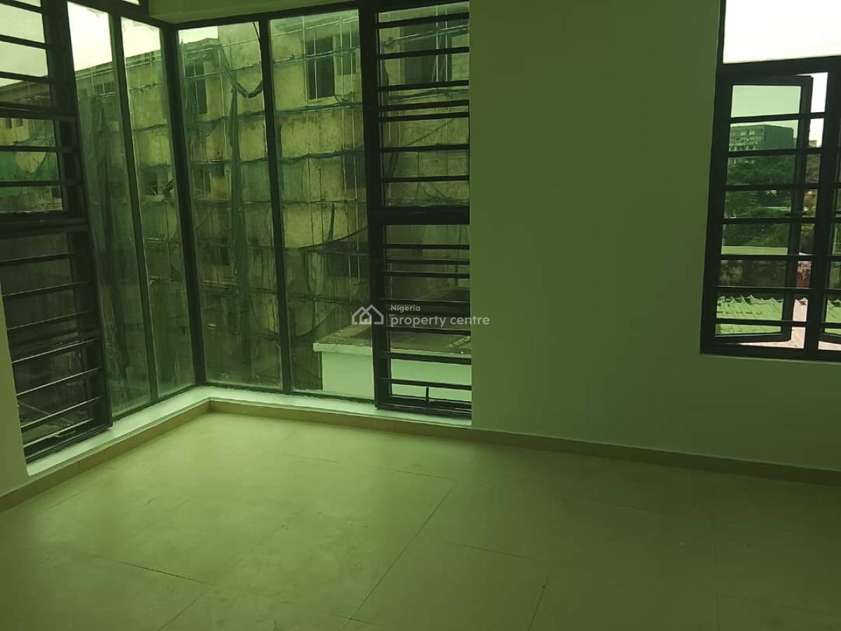 Experience Luxury in This 4-bedroom Maisonette with Bq in a Good Netwo, Bourdillon Road, Ikoyi, Lagos, Ikoyi, Lagos, House for Rent