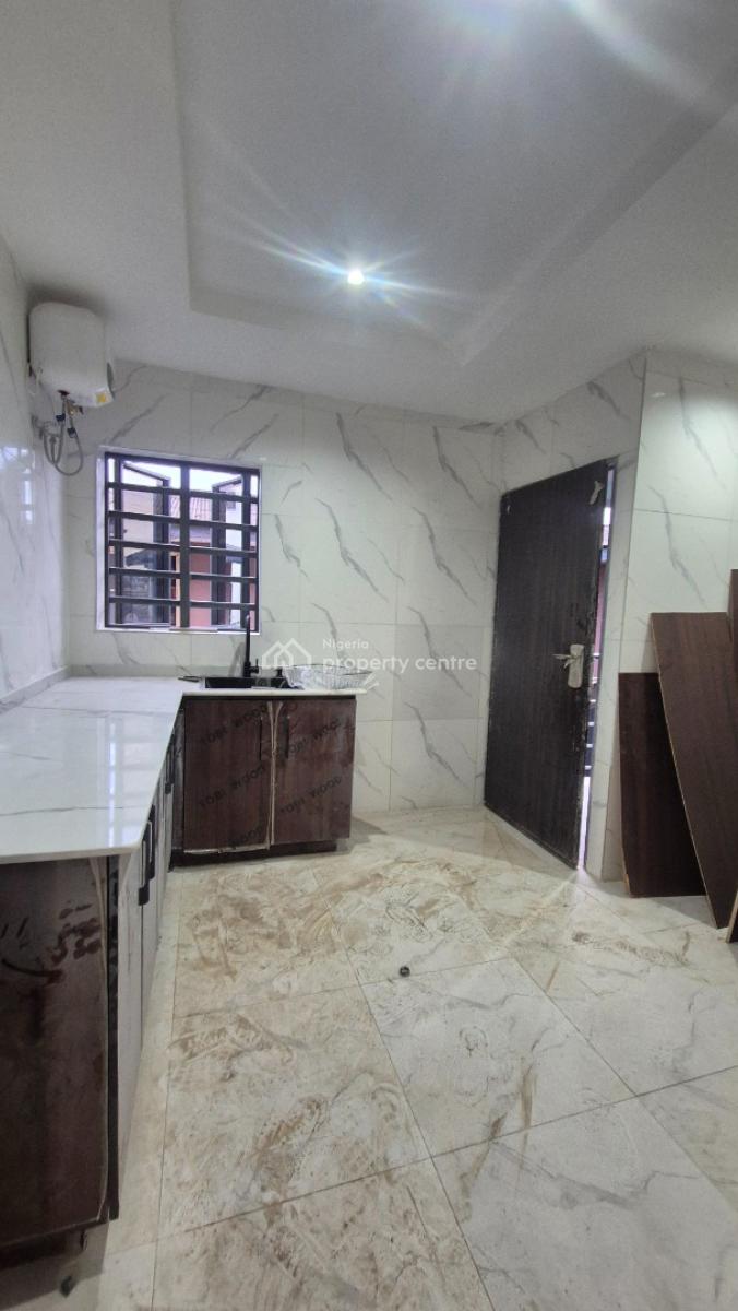 Direct New 3 Bedroom Office Space in Anthony Villlage for Office Only, Anthony Village Lagos, Anthony, Maryland, Lagos, Flat / Apartment for Rent