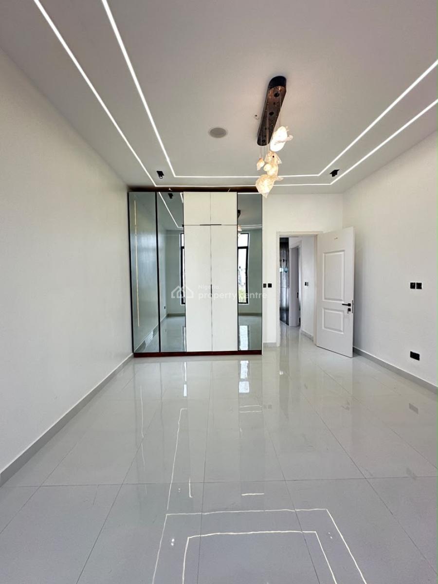 Exquisite 5 Bedroom Terrace Duplex with Self Compound and Bq, Lekki Phase 1, Lekki, Lagos, Terraced Duplex for Sale