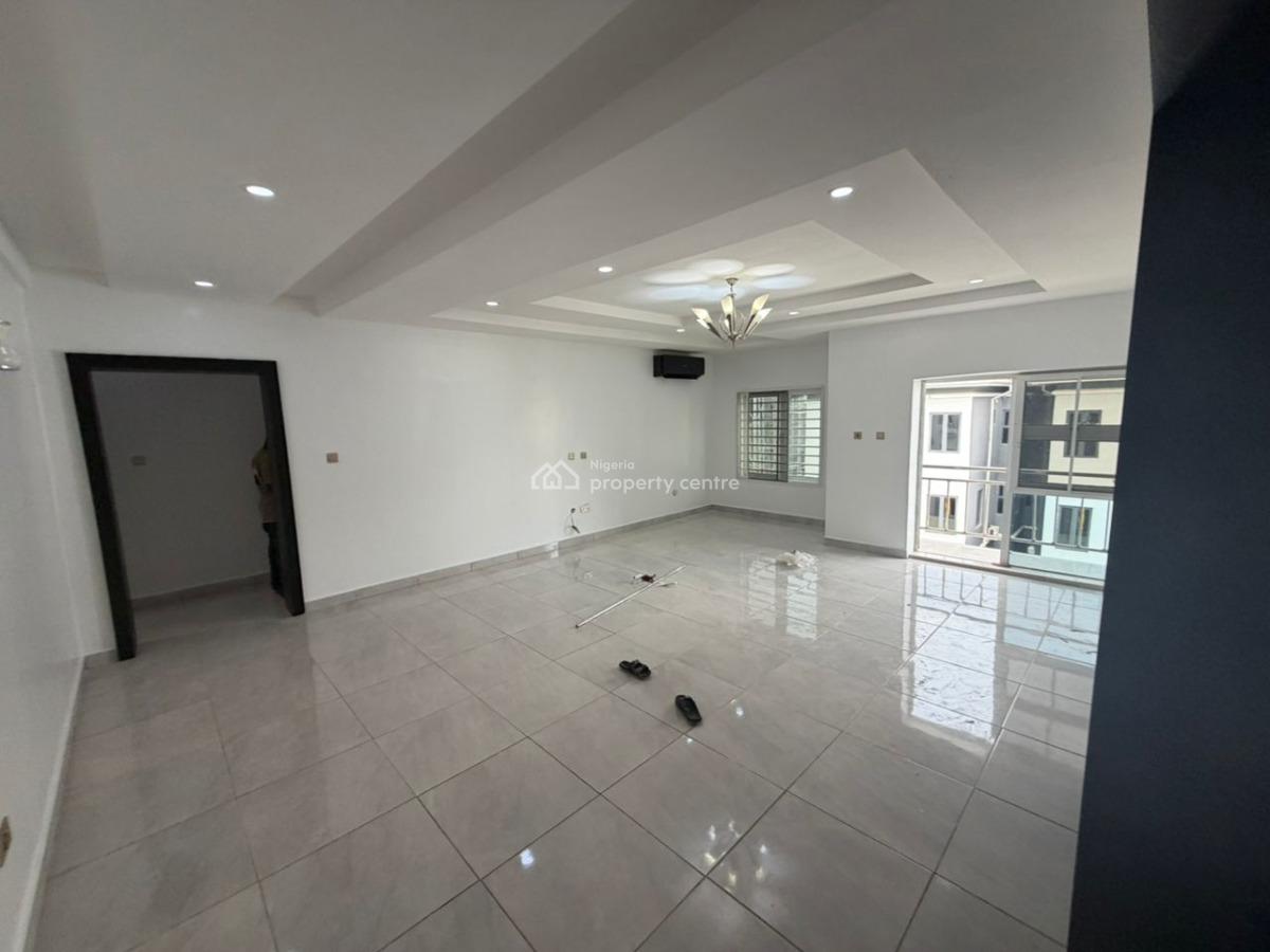 Services 2 Bedroom Flat with Gen and Ac., Jahi, Abuja, Flat / Apartment for Rent