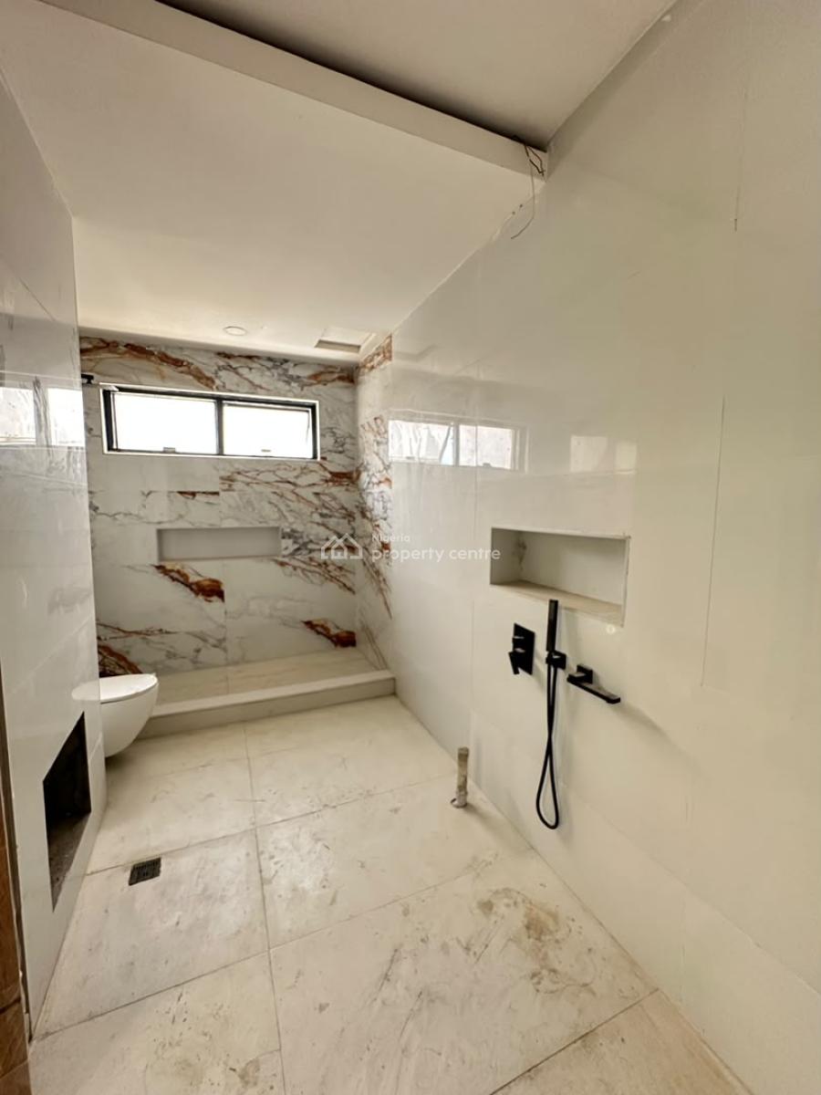 Spacious, Luxury 3 Bedroom Penthouse with Bq and Laundry Room, Lekki Phase1, Lekki, Lagos, House for Sale
