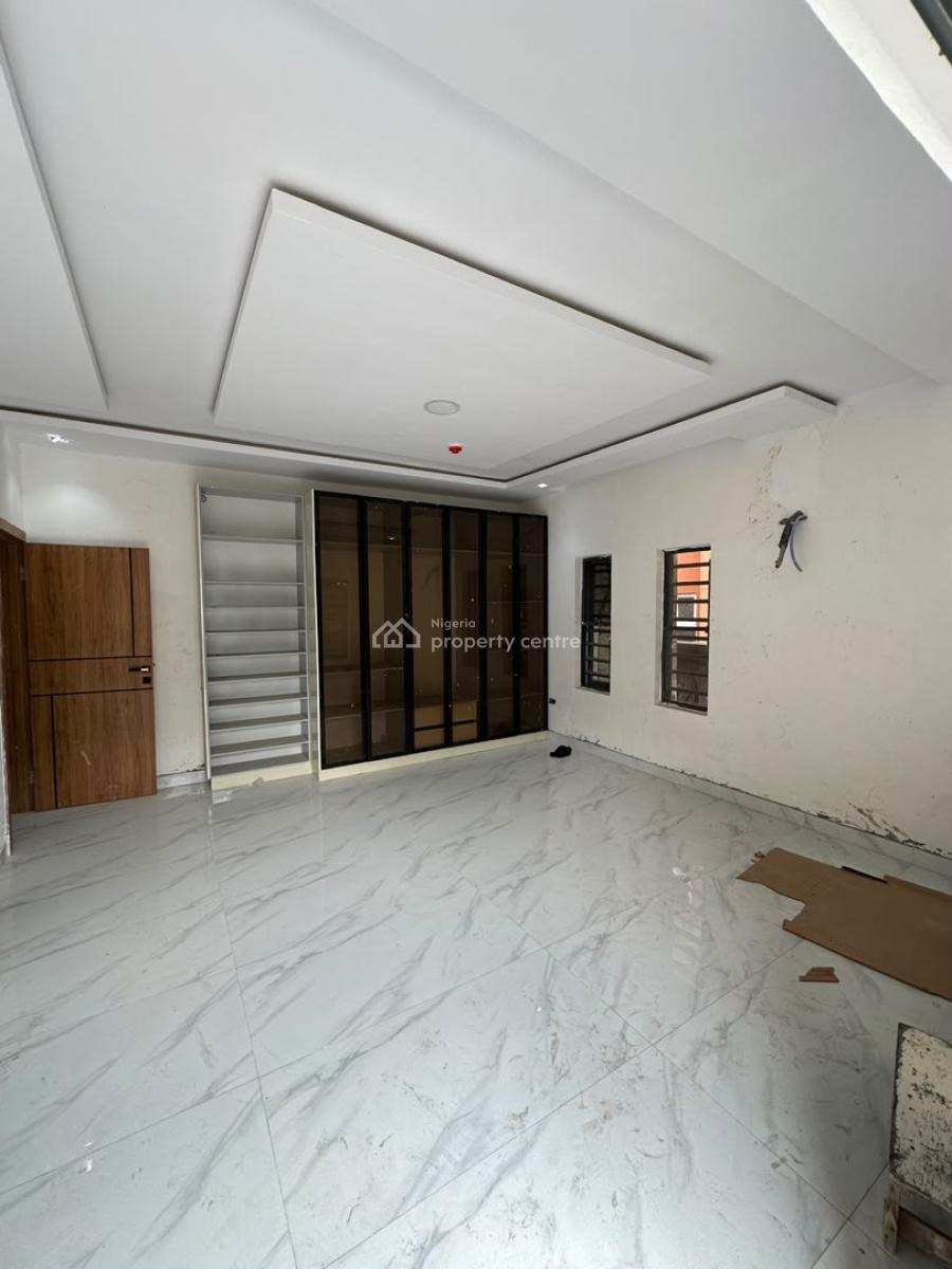 Exquisite 3 Bedroom Apartment with Gym, Swimming Pool and Elevator, Lekki Phase1, Lekki, Lagos, Flat / Apartment for Sale