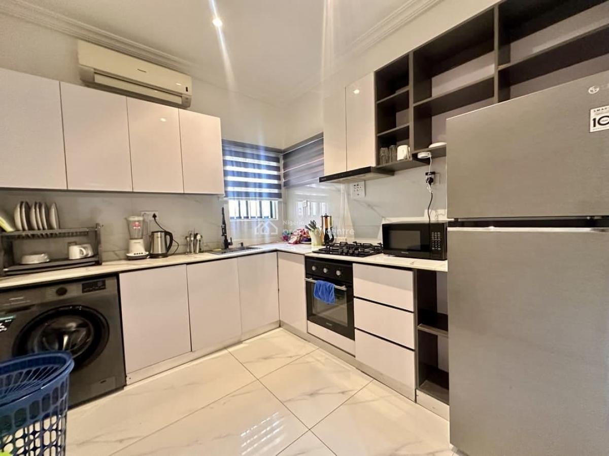 Furnished 3-bedroom Apartment in Lekki Phase 1, Lekki Phase 1, Lekki, Lagos, Flat / Apartment for Rent