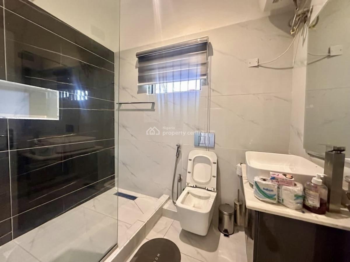 Furnished 3-bedroom Apartment in Lekki Phase 1, Lekki Phase 1, Lekki, Lagos, Flat / Apartment for Rent