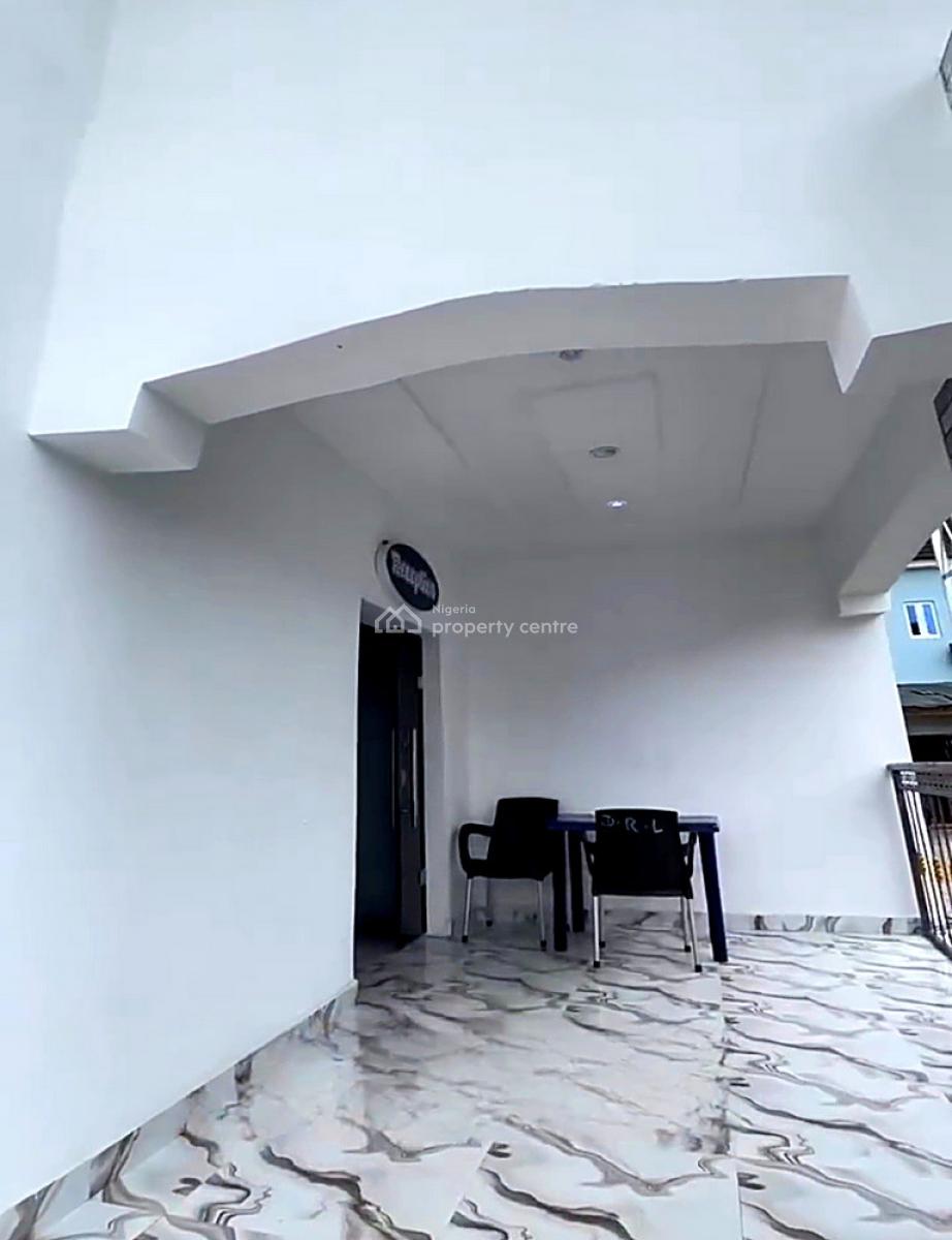 Functional 30 Rooms Hotel, Igwuruta, Port Harcourt, Rivers, Hotel / Guest House for Sale
