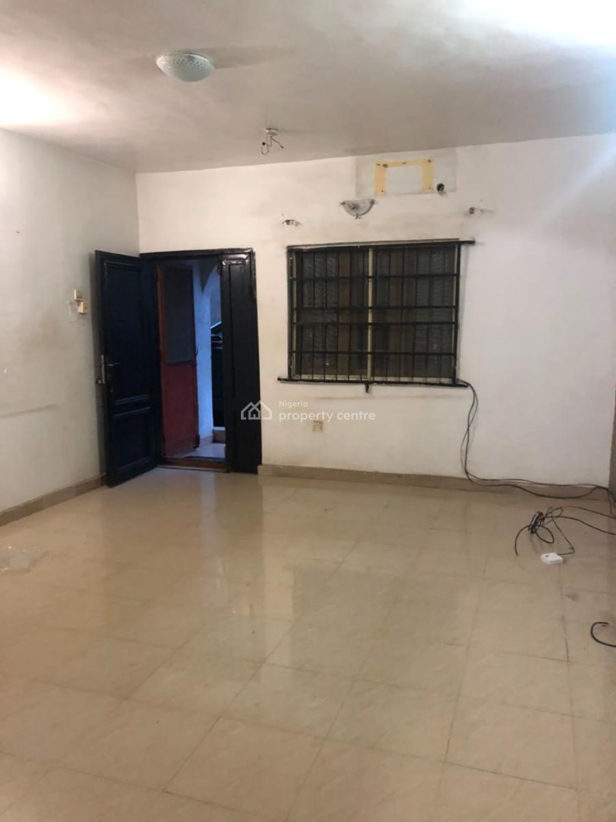 Lovely 3 Bedroom Apartment in an Estate, Cement Axis, Slightly Off Ikeja, Mangoro, Ikeja, Lagos, Flat / Apartment for Rent
