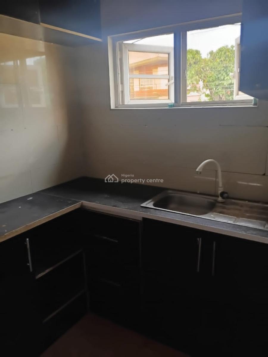 Lovely 2 Bedroom Apartment, Off Toyin Street, Ikeja, Lagos, Flat / Apartment for Rent