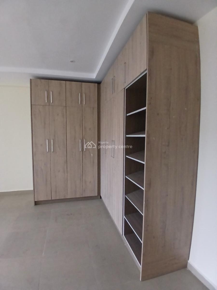 1 Room Bq, Elevator, Swimming Pool, Gym, 24/7 Power Supply, 24/7 Secur, Lekki Phase 1, Lekki, Lagos, Flat / Apartment for Rent