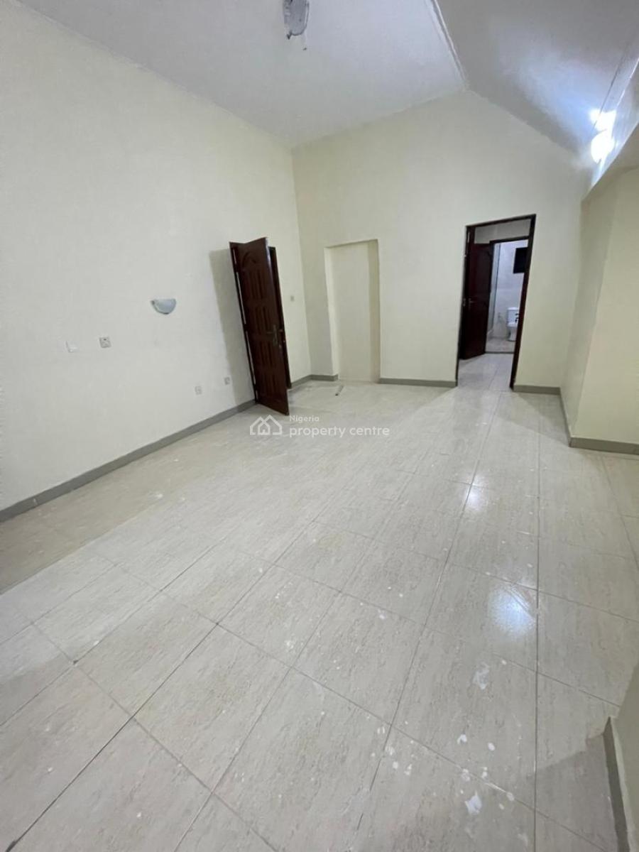 Well Maintained, Spacious Studio Apartment (upstairs), Ikota, Lekki, Lagos, Flat / Apartment for Rent