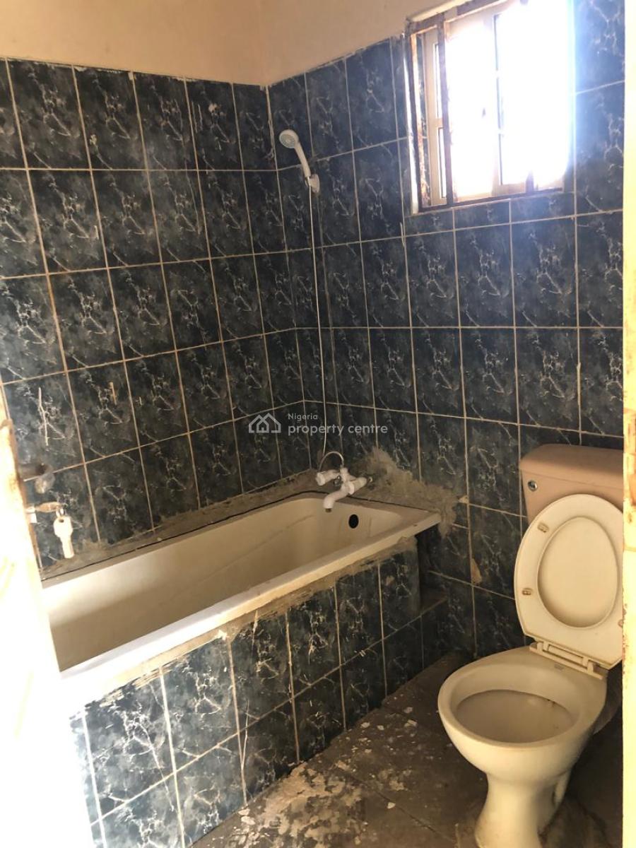 Just Out Very Specious Standard 4 Units of 3bedrooms Flats, Langbasa Road, Ajah, Lagos, Flat / Apartment for Rent