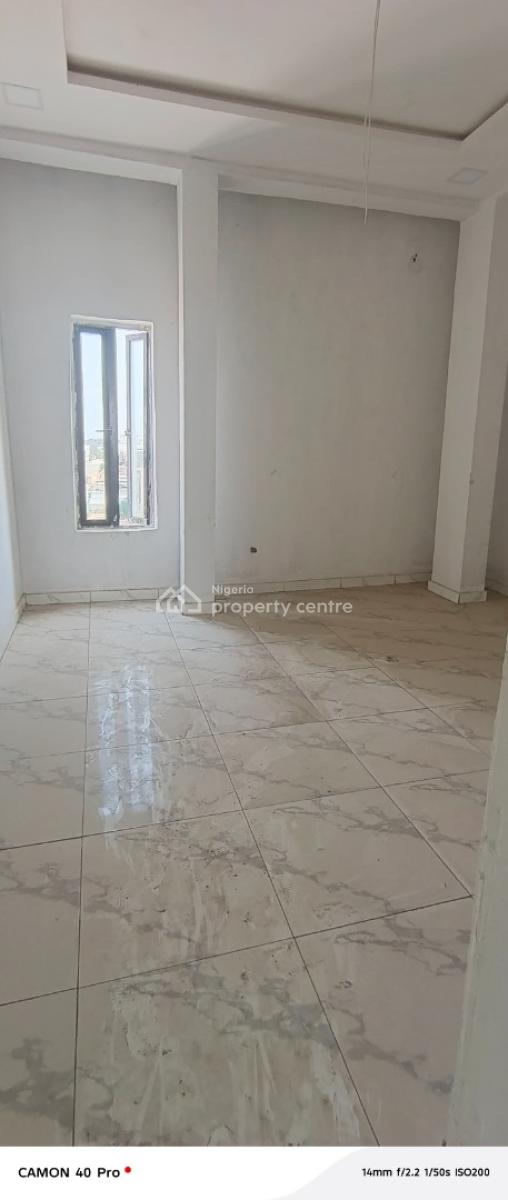 Room and Parlor Nini Flat in Phase 1, Off Admiralty Way, Lekki Phase 1, Lekki, Lagos, Mini Flat (room and Parlour) for Rent