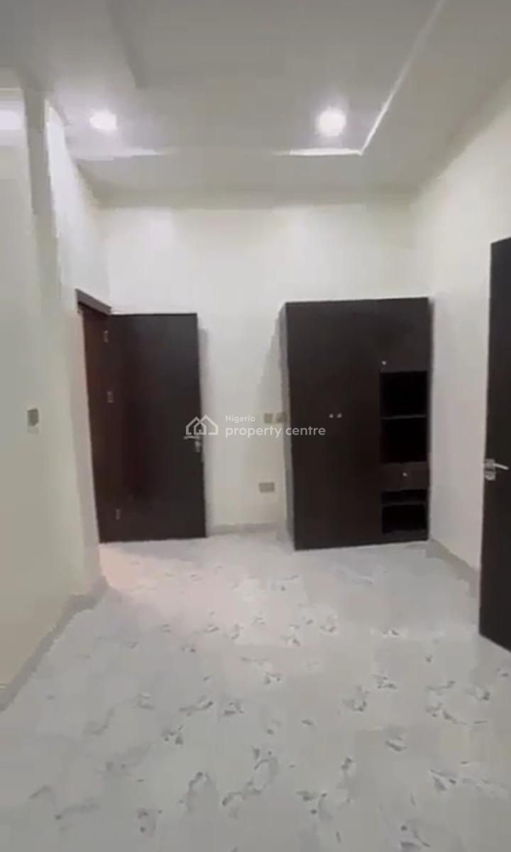 Upstairs Bedroom Inside a Shared Duplex { Video}, Before Roundabout Orchid Road, Lekki, Lagos, Self Contain (single Rooms) for Rent