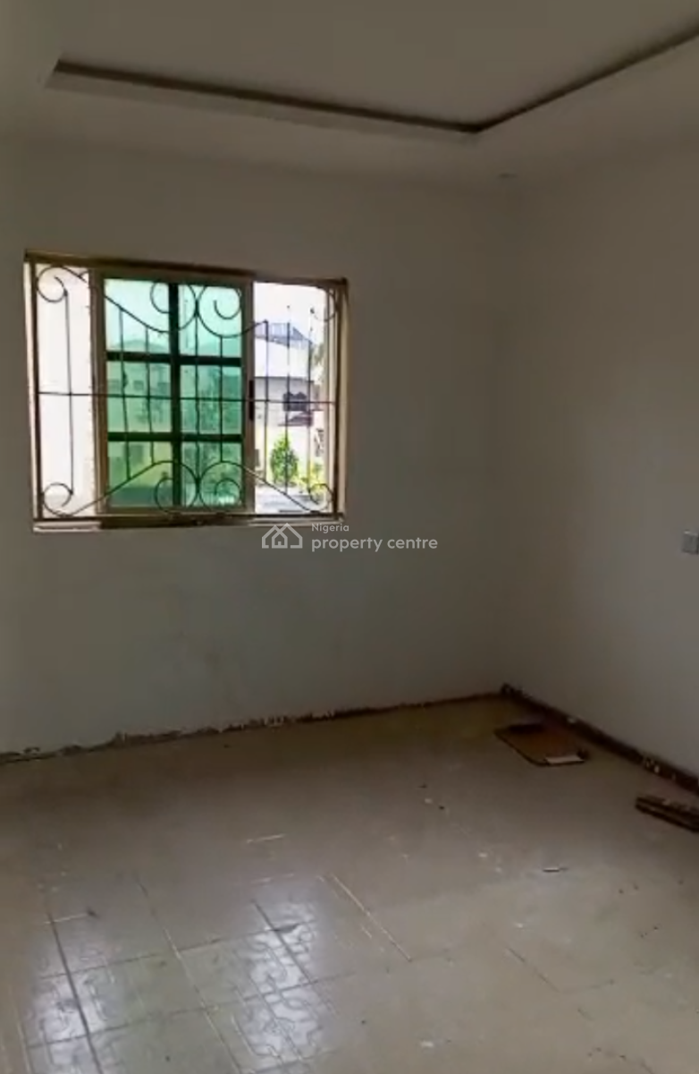 Decent 3 Bedroom Apartment, Gra Phase 2, Magodo, Lagos, Flat / Apartment for Rent