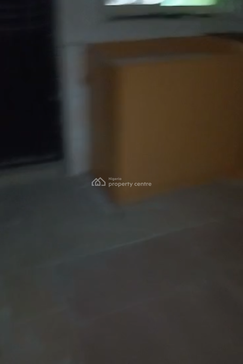 Decent 3 Bedroom Apartment, Gra Phase 2, Magodo, Lagos, Flat / Apartment for Rent
