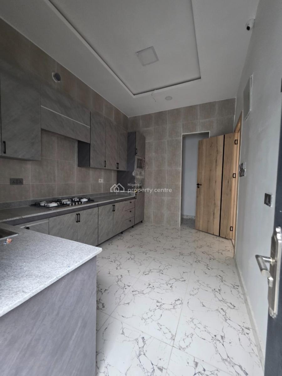 Luxury 4 Bedroom Terrace Duplex with Excellent Finishing, Off Mobil Road Ilaje, Lekki Phase 2, Lekki, Lagos, Terraced Duplex for Rent