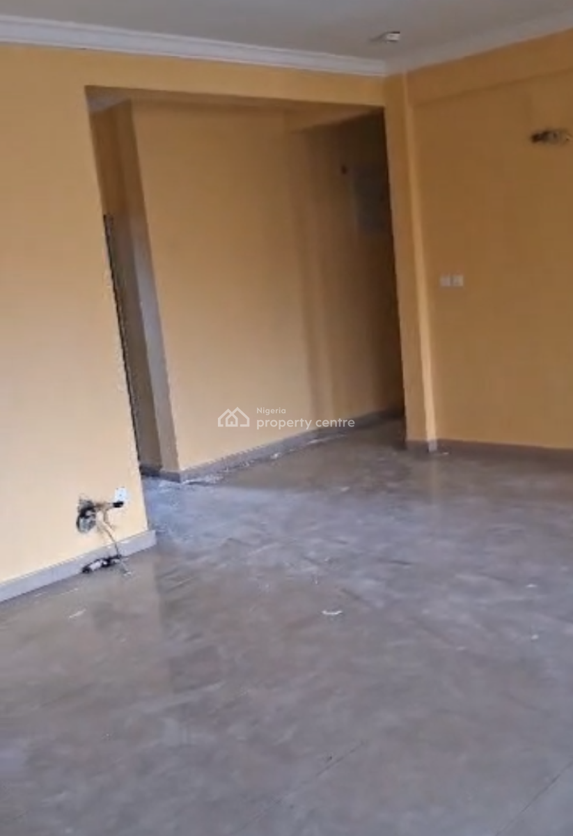 Decent 3 Bedroom Apartment, Maryland, Lagos, Flat / Apartment for Rent