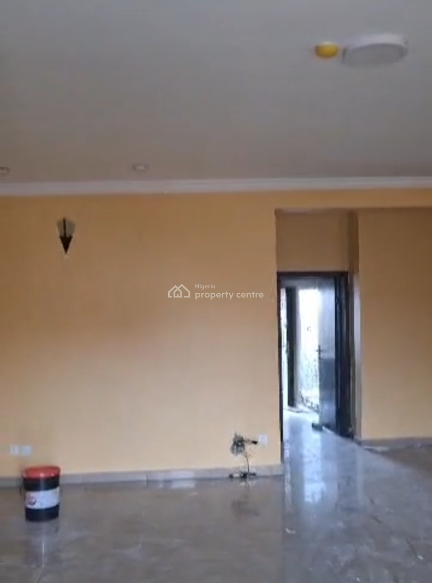 Decent 3 Bedroom Apartment, Maryland, Lagos, Flat / Apartment for Rent