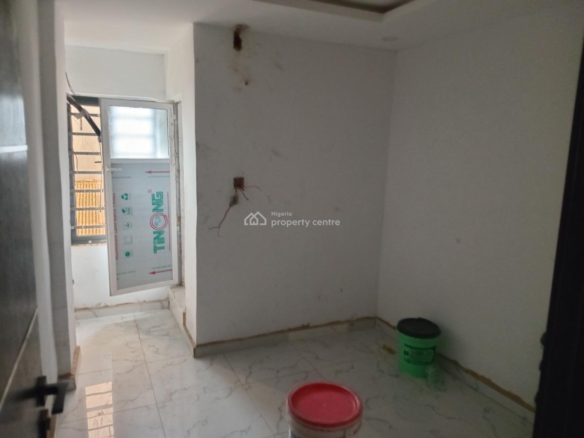 St Louis 2bd Flat, Alagomeji By Adekunle, Alagomeji, Yaba, Lagos, Flat / Apartment for Rent