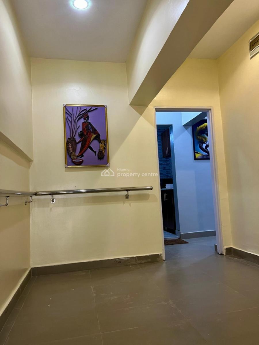 Commercial Property, 3rd Avenue, Gwarinpa, Abuja, Hotel / Guest House for Sale