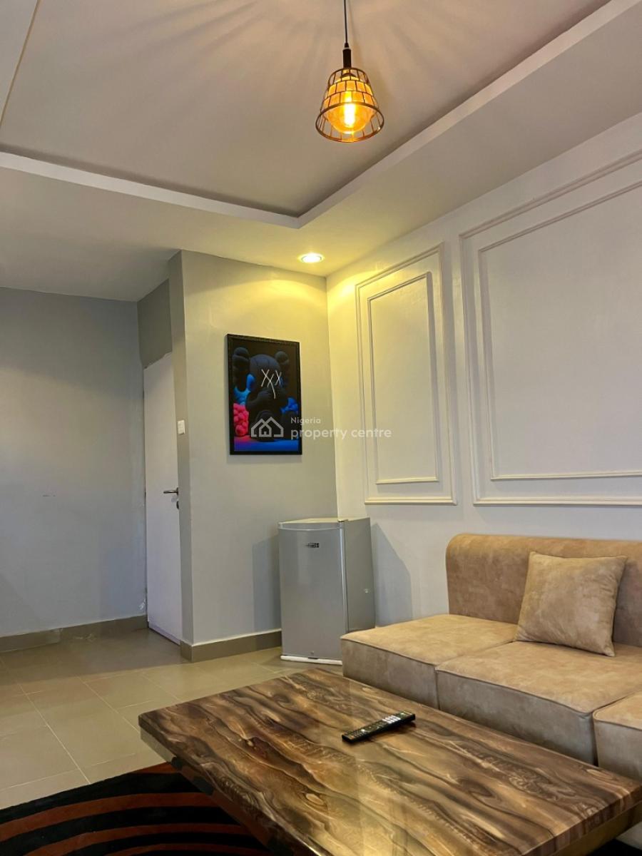 Commercial Property, 3rd Avenue, Gwarinpa, Abuja, Hotel / Guest House for Sale