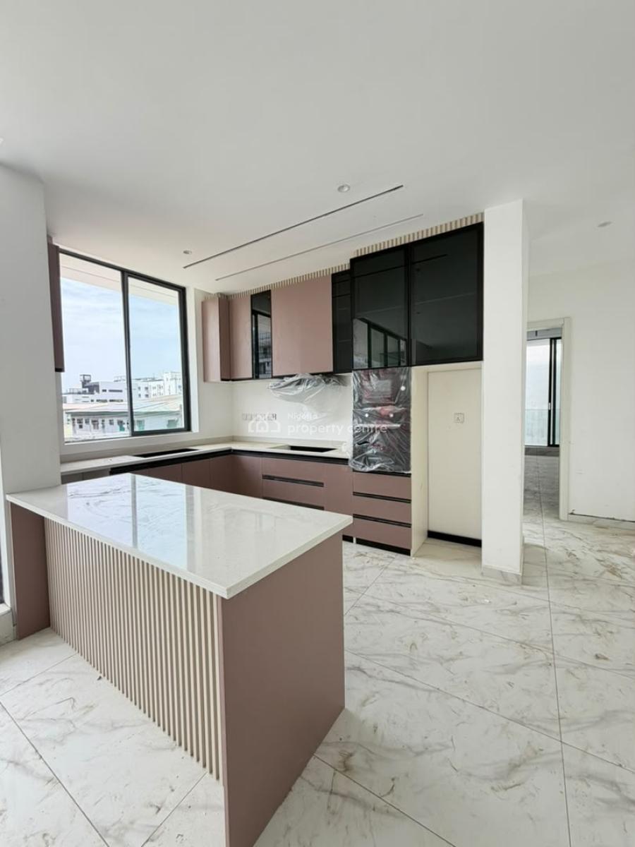 Spacious 2 Bedroom Apartment with Pool Suitable for Investment, Lekki Phase 1, Lagos, Lekki Phase 1, Lekki, Lagos, Flat / Apartment for Sale