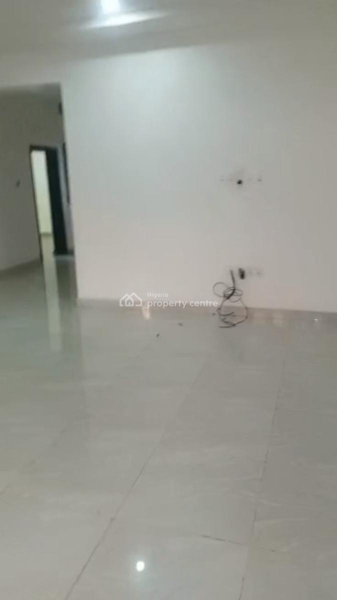 Splendid & Renovated to Taste 3 Bedroom Apartment (ensuite, Maids Quar, Adeniyi Jones, Adeniyi Jones, Ikeja, Lagos, Flat / Apartment for Rent