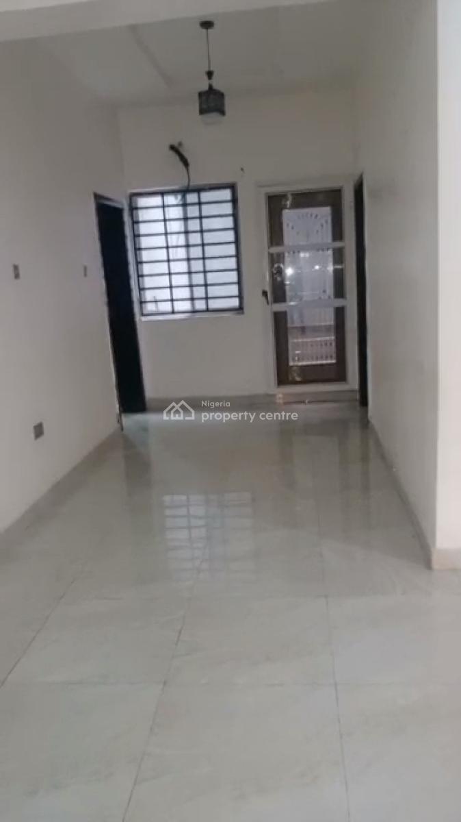 Splendid & Renovated to Taste 3 Bedroom Apartment (ensuite, Maids Quar, Adeniyi Jones, Adeniyi Jones, Ikeja, Lagos, Flat / Apartment for Rent