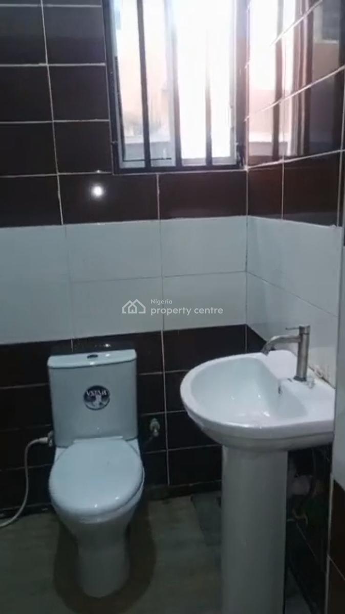 Splendid & Renovated to Taste 3 Bedroom Apartment (ensuite, Maids Quar, Adeniyi Jones, Adeniyi Jones, Ikeja, Lagos, Flat / Apartment for Rent