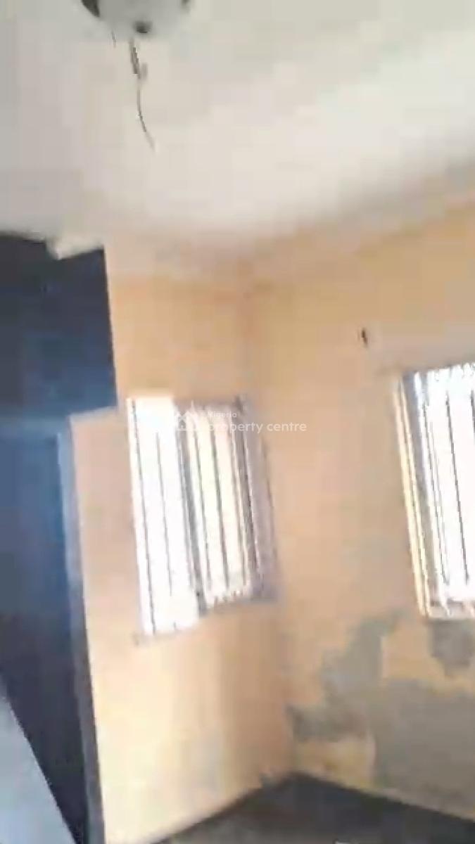 Lovely Spacious 2 Bedroom Apartment (ensuite), Off Toyin Street, Ikeja, Lagos, Flat / Apartment for Rent