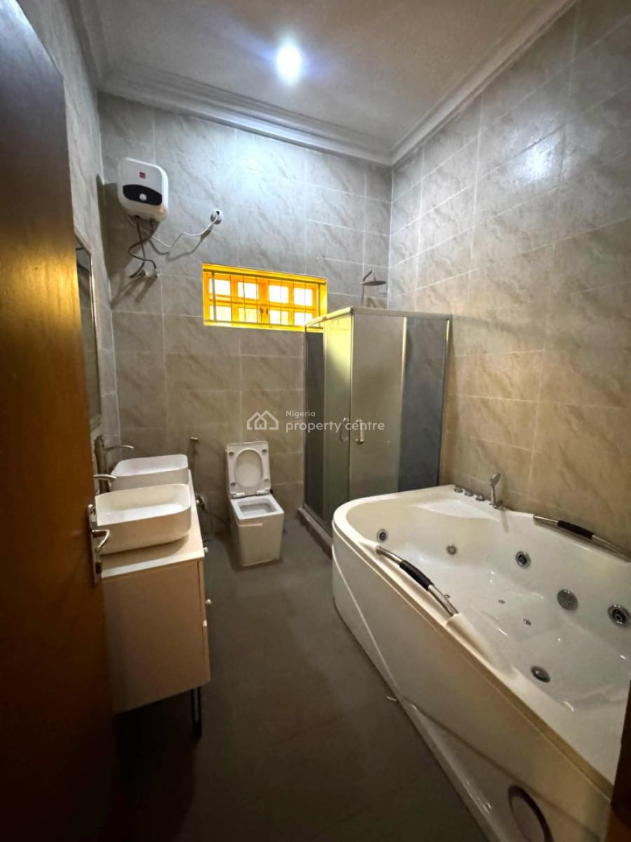 4 Bedroom with Bq and Swimming Pool, Maitama District, Abuja, Flat / Apartment for Rent