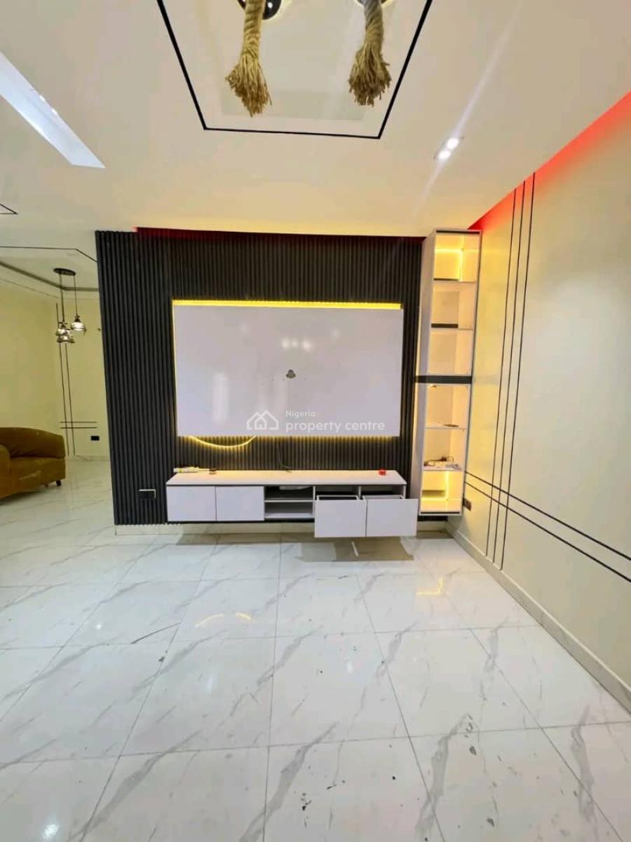 Spacious 3bedroom Flat on The First Floor Along a Tarred Access Road, Katampe (main), Katampe, Abuja, Flat / Apartment for Rent