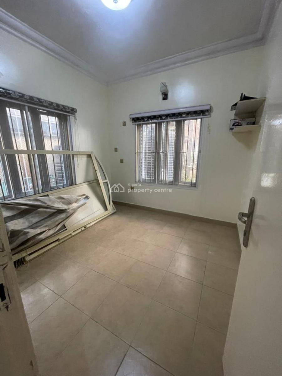 Exquisite Self Service 4 Bedroom Terrace with a Room Bq in U3 Estate, U3 Estate, Lekki Phase 1, Lekki, Lagos, House for Rent