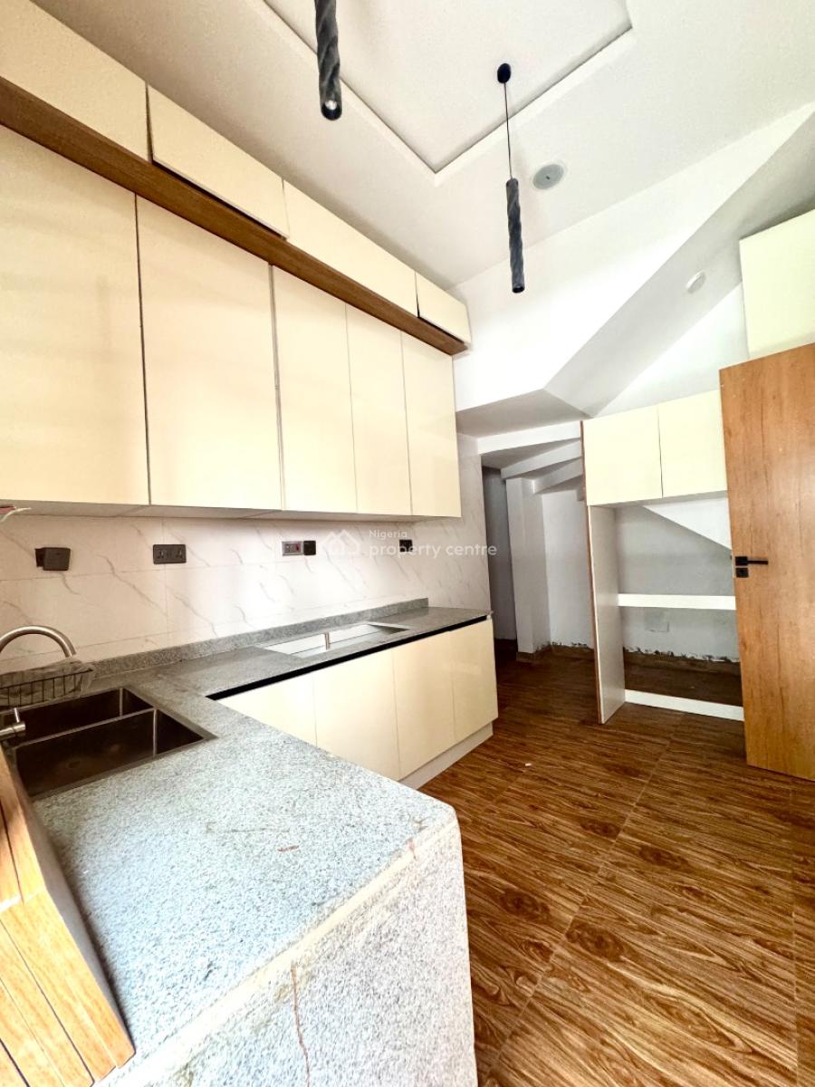 4 Bedroom Semi Detached Duplex with a Bq, Ologolo, Lekki, Lagos, Semi-detached Duplex for Rent