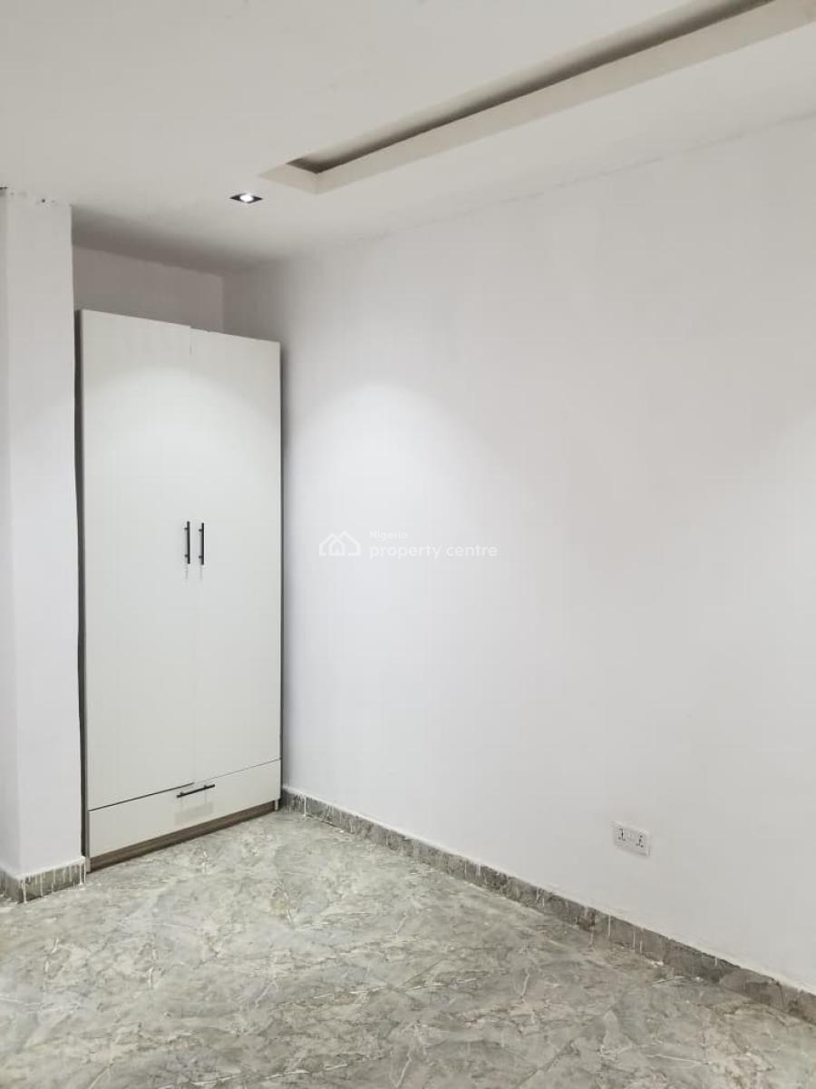 Newly Built 2 Bedroom Flat with Pool & Gym, Ologolo, Lekki, Lagos, Flat / Apartment for Rent