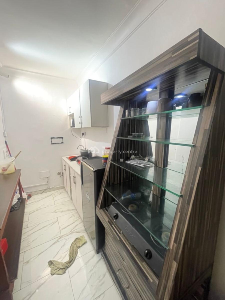 Spacious Unfurnished Studio Apartment, Jordan Brooks Estate, Osapa, Lekki, Lagos, Flat / Apartment for Rent