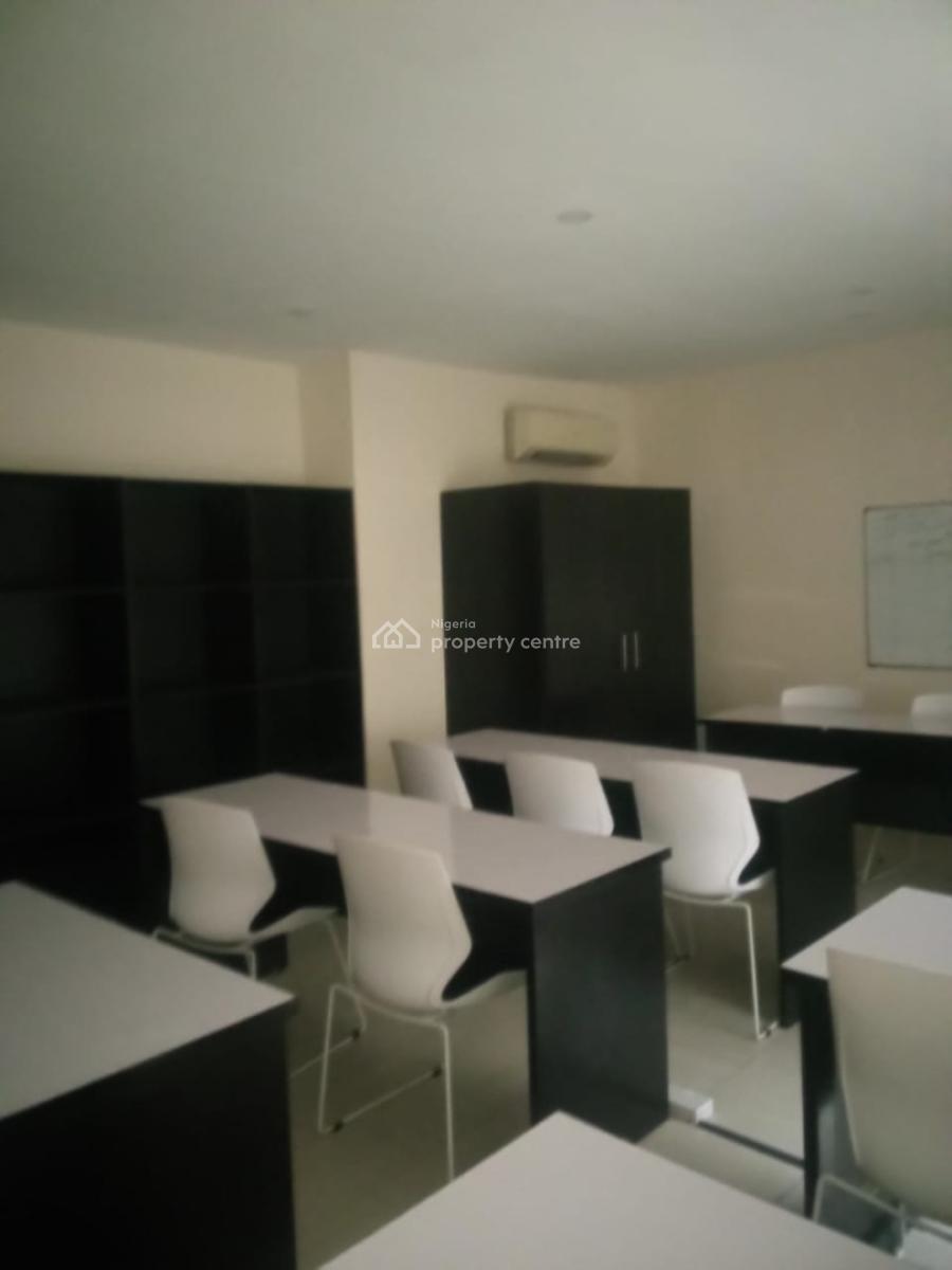285sqm Office Space;  2 Wings First Floor Duplex, Lekki Phase 1, Lekki, Lagos, Office Space for Rent