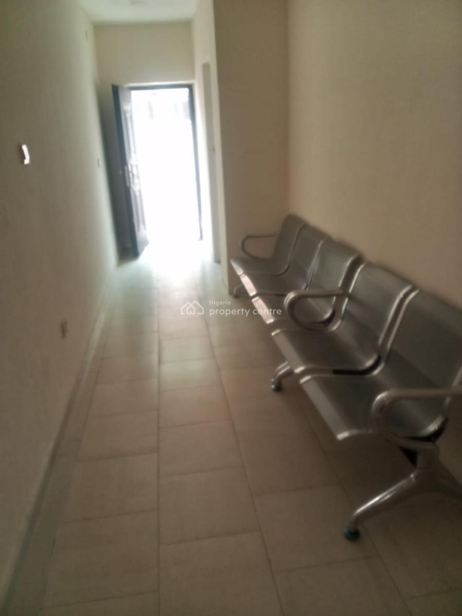 285sqm Office Space;  2 Wings First Floor Duplex, Lekki Phase 1, Lekki, Lagos, Office Space for Rent